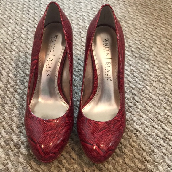 Heels - Picture 5 of 7